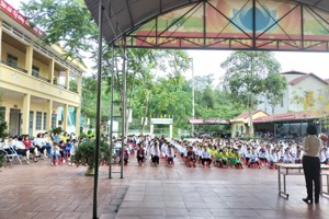 CHUYẾN THAM QUAN TRƯỜNG TIỂU HỌC ĐẦY Ý NGHĨA